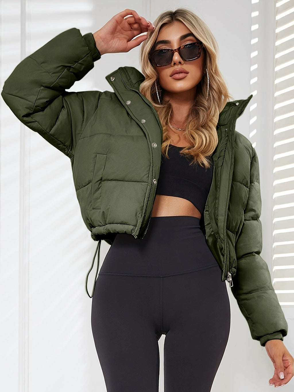 Women’s Cropped Puffer Jacket Long Sleeve